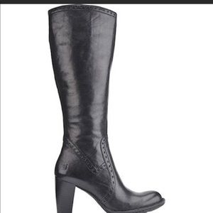 BORN Gorgeous Black Leather Boots